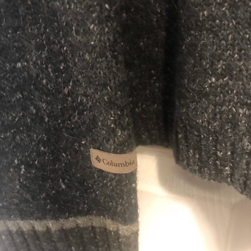 Men’s Columbia Sweater